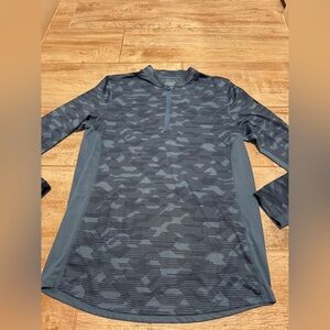 Under Armor Quarter Zip Top